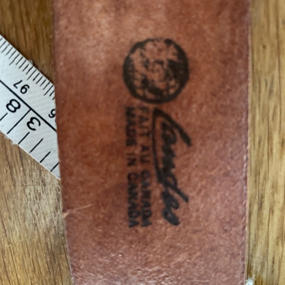 White distressed belt - Picture 3 of 4